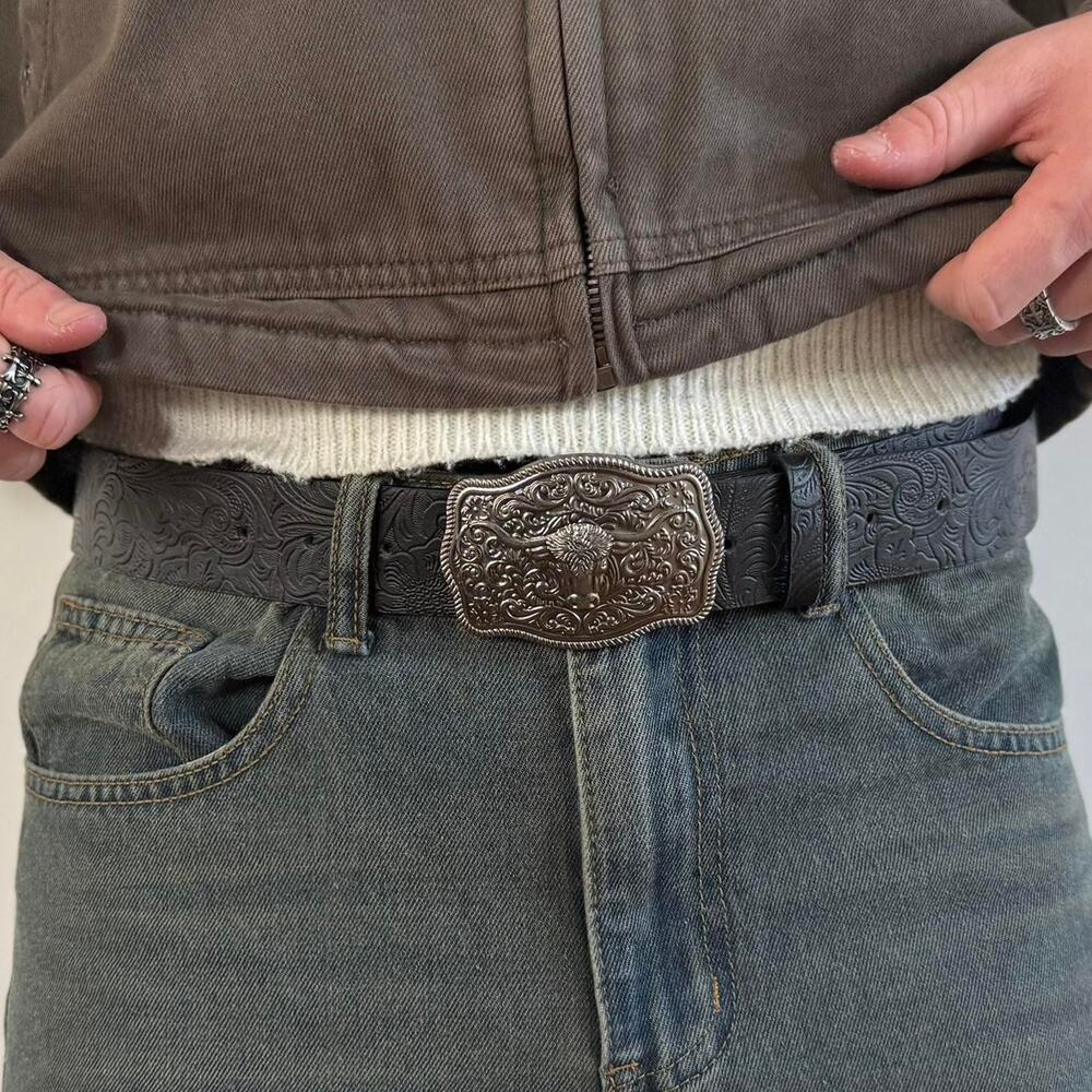 Y2k western black engraved cowboy